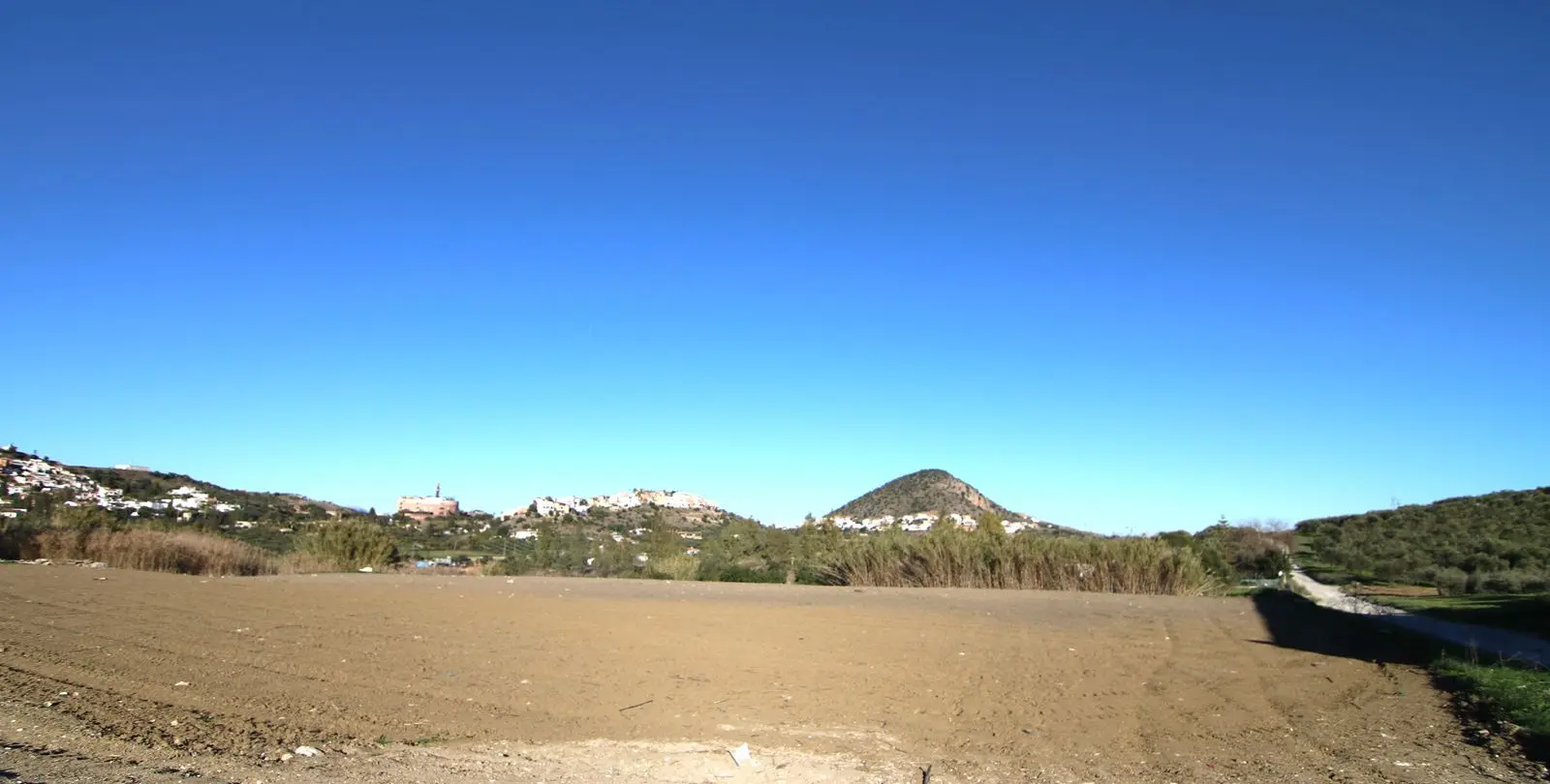 Sale of commercial plot in Coín 6