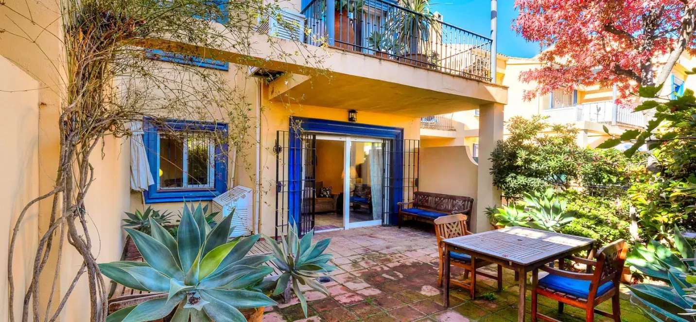 Sale of townhouse in San Pedro de Alcántara 2
