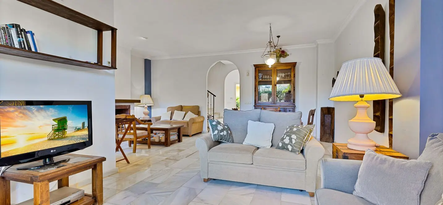 Sale of townhouse in San Pedro de Alcántara 3