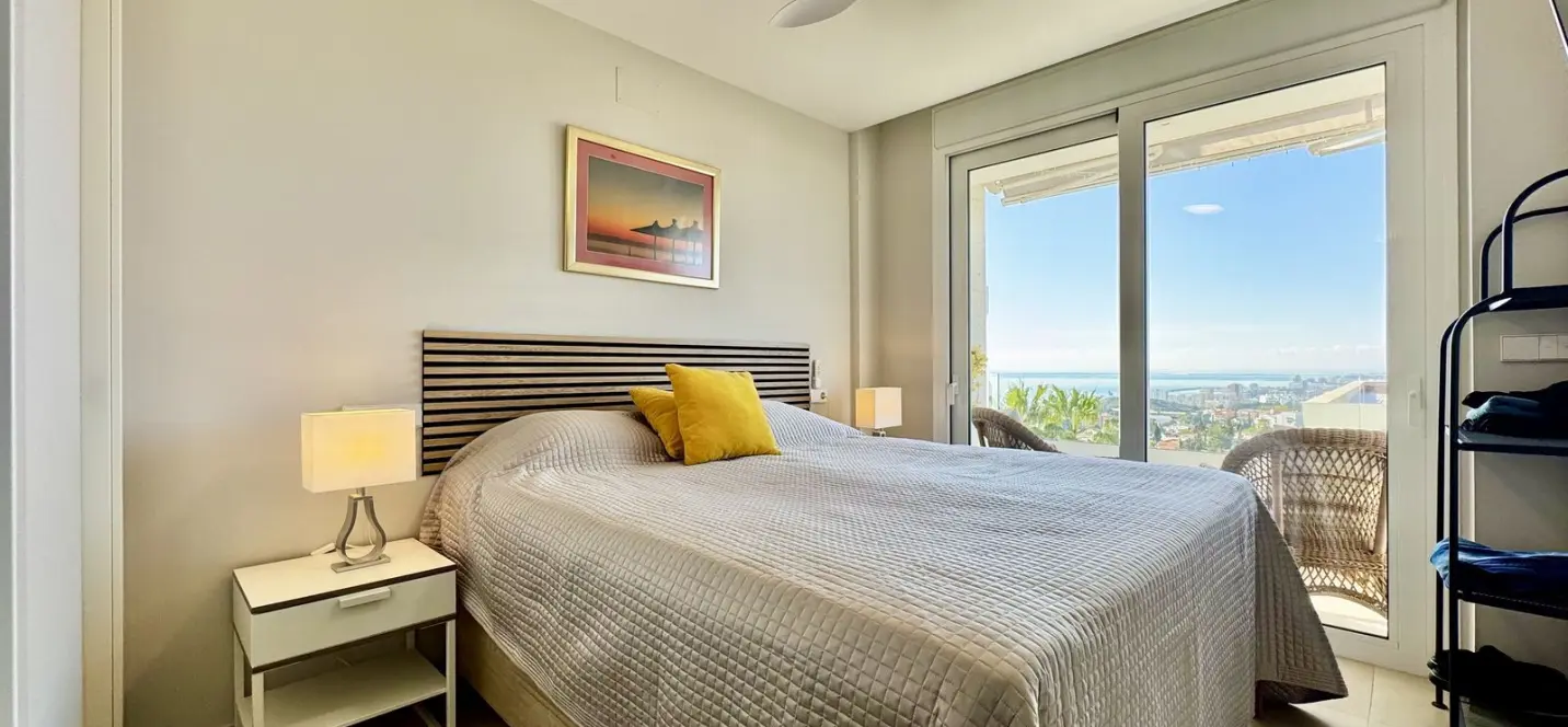 Venta de apartamento en planta media en Torreblanca 3