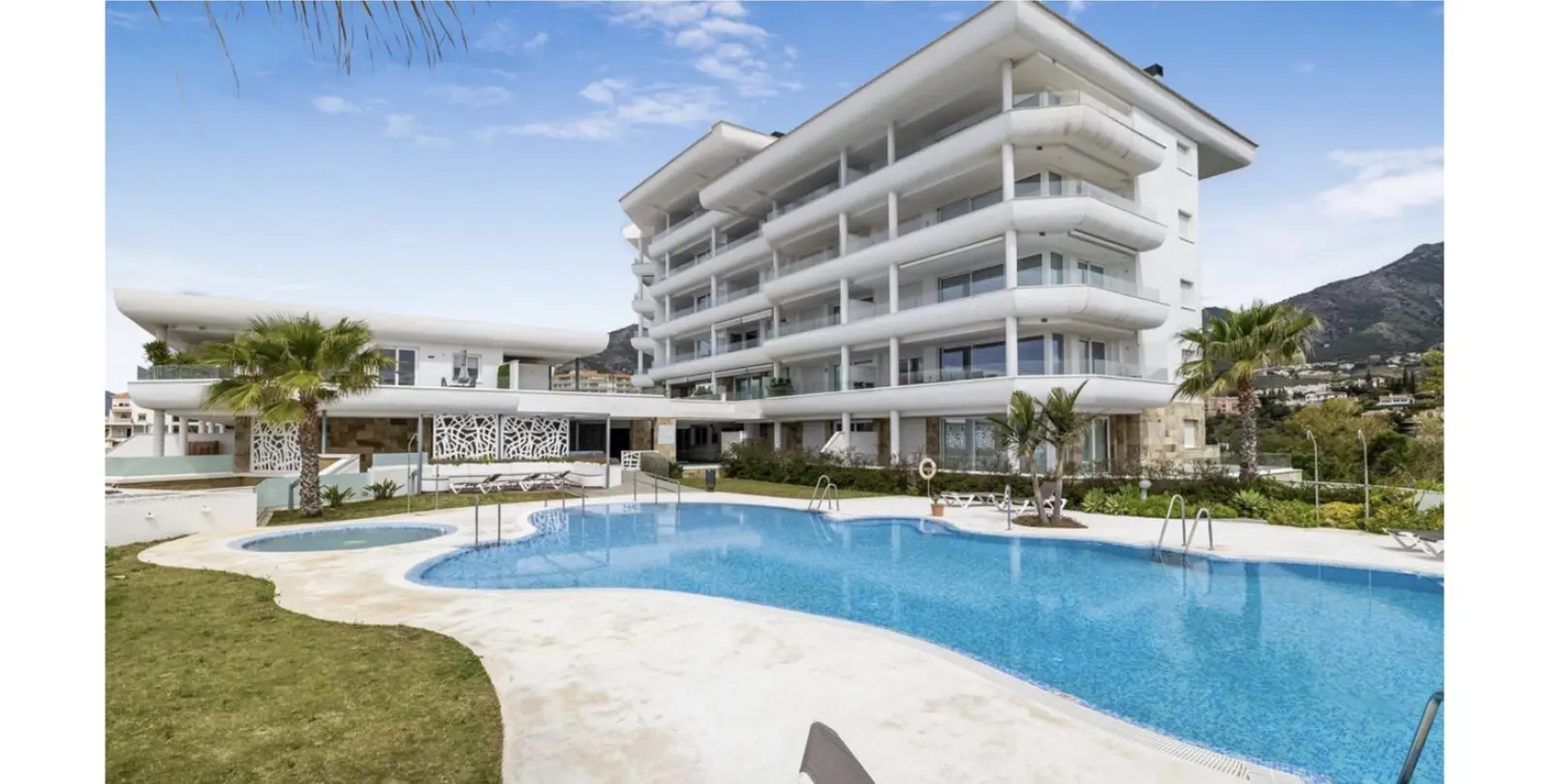 Продажа апартаментов на среднем этаже в Torreblanca 32