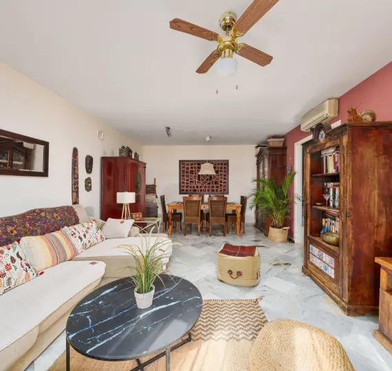 Продажа дома на две семьи в Nagüeles