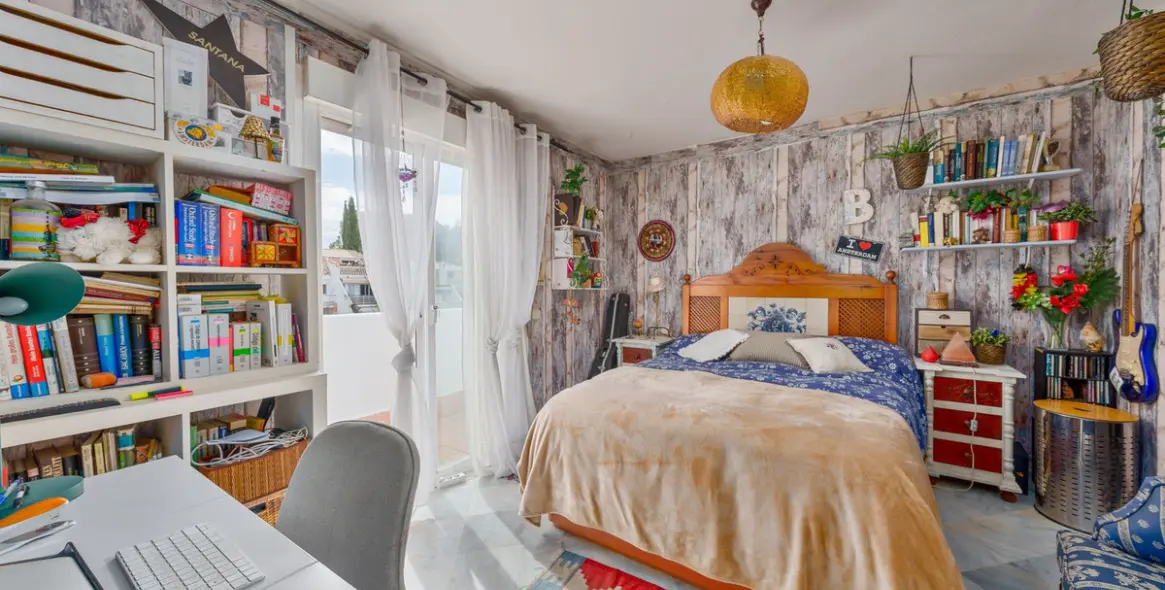 Venta de casa pareada en Nagüeles 13