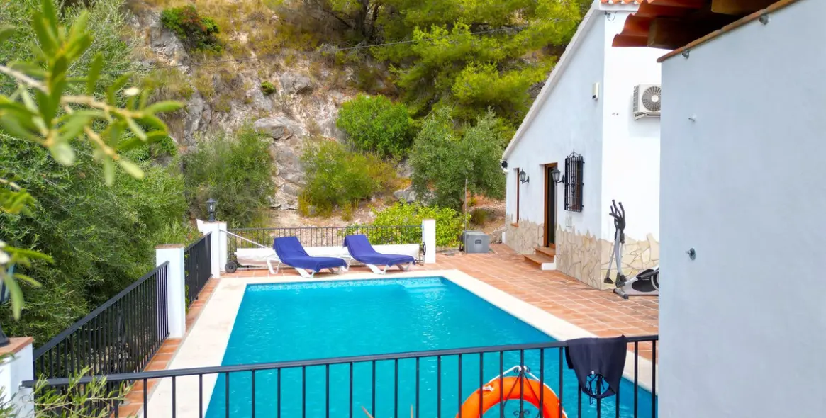 Sale of detached villa in Cómpeta 3