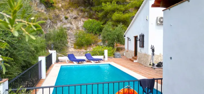 Sale of detached villa in Cómpeta 2