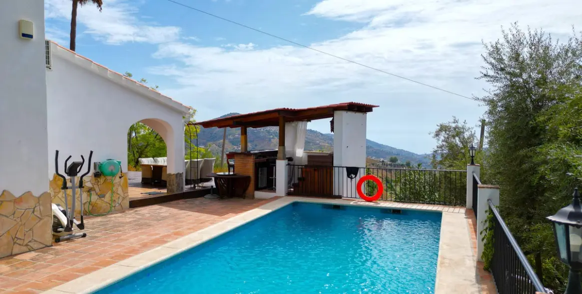 Sale of detached villa in Cómpeta 4