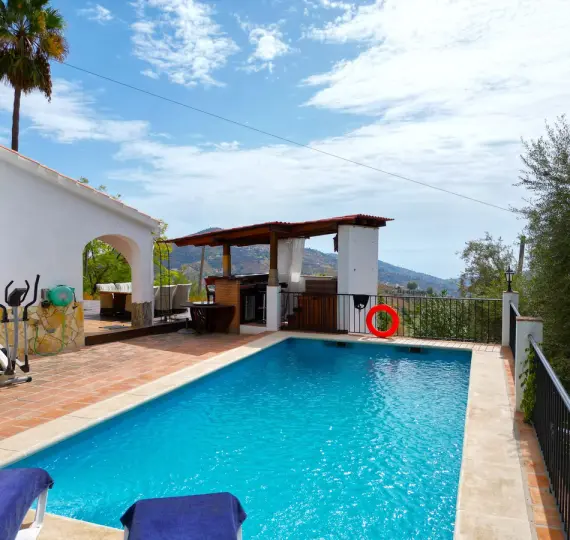 Sale of detached villa in Cómpeta