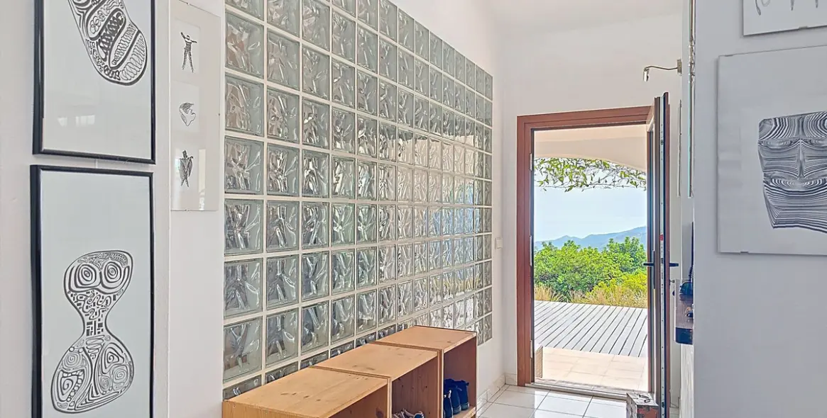 Sale of detached villa in Cómpeta 12