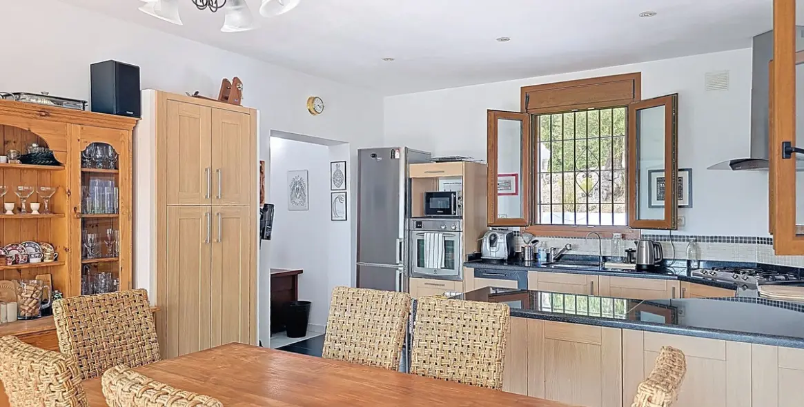 Sale of detached villa in Cómpeta 18