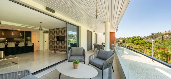 Продажа апартаментов на первом этаже в Benahavís 0