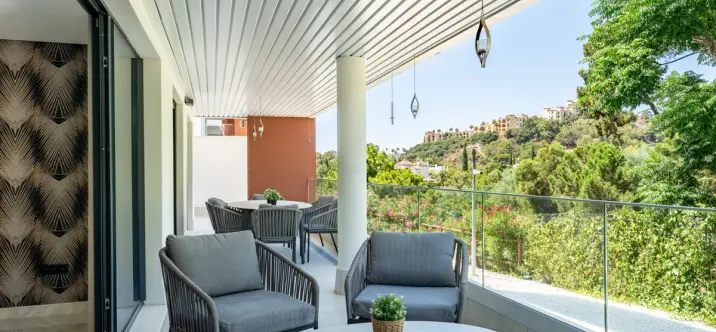 Продажа апартаментов на первом этаже в Benahavís 1