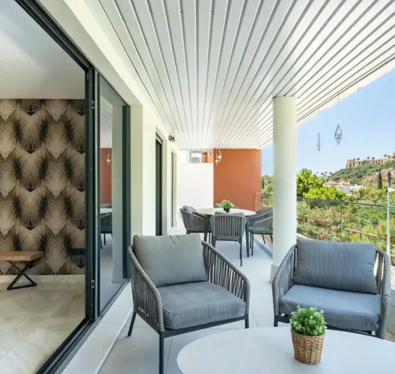 Продажа апартаментов на первом этаже в Benahavís