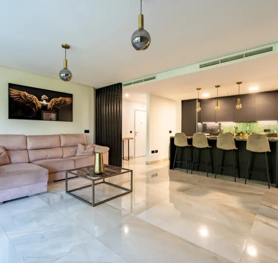 Продажа апартаментов на первом этаже в Benahavís