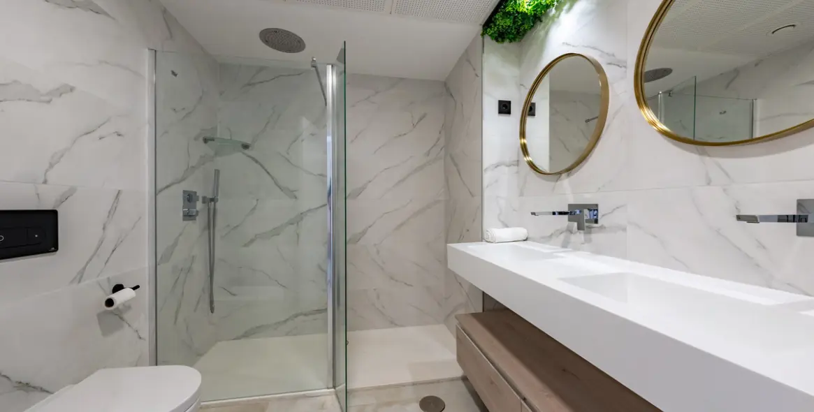 Sale of ground floor apartment in Benahavís 24