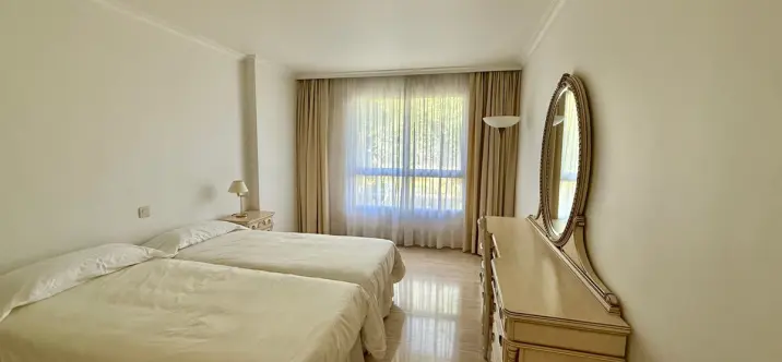 Апартаменты на среднем этаже R5214580 4