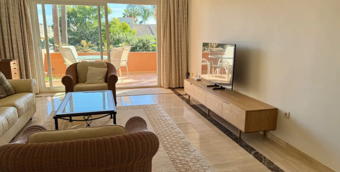 Долгосрочная аренда апартаментов на среднем этаже в Marbella (район Puerto Banús) 7