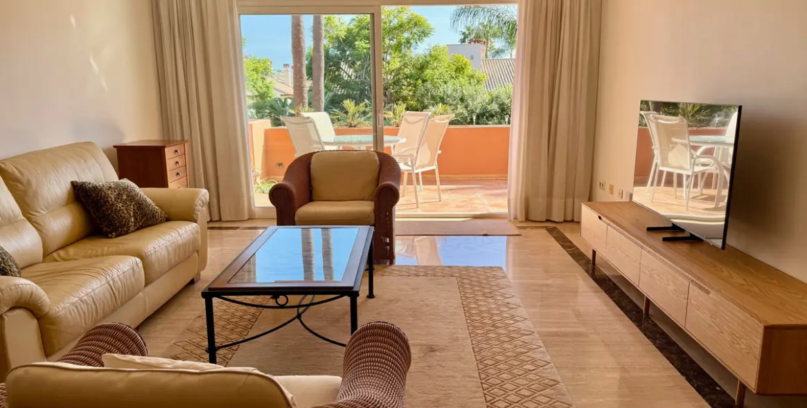 Долгосрочная аренда апартаментов на среднем этаже в Marbella (район Puerto Banús) 8