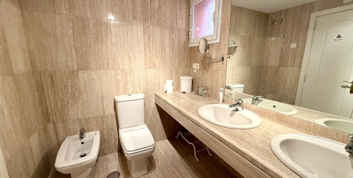 Долгосрочная аренда апартаментов на среднем этаже в Marbella (район Puerto Banús) 10