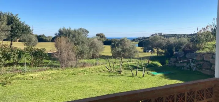 Sale of detached villa in Estepona 3