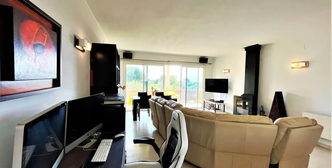 Sale of detached villa in Estepona 7