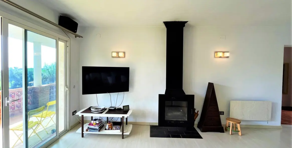 Sale of detached villa in Estepona 9