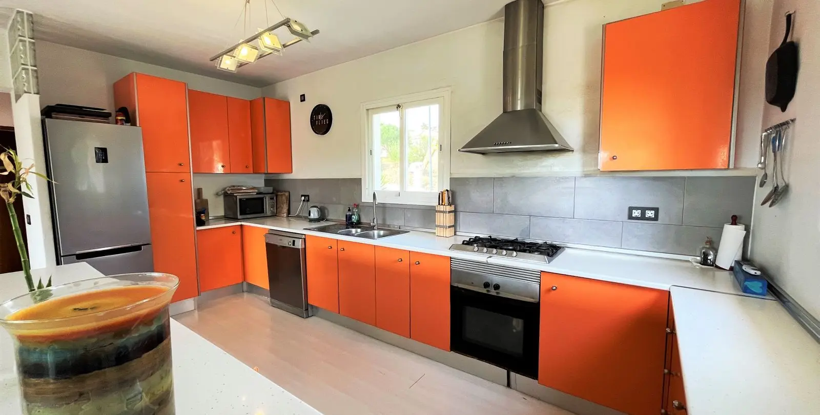 Sale of detached villa in Estepona 11