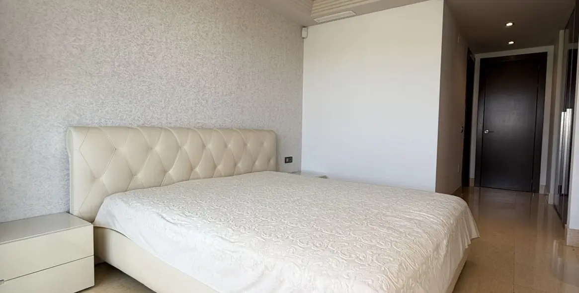 Продажа апартаментов на среднем этаже в Benahavís 23