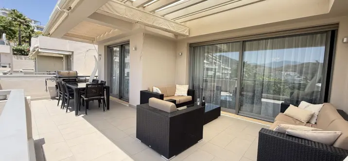 Sale of middle floor apartment in Benahavís 4