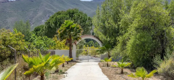 Sale of detached villa in Alhaurín el Grande 1