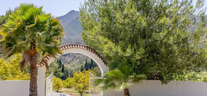 Sale of detached villa in Alhaurín el Grande 2