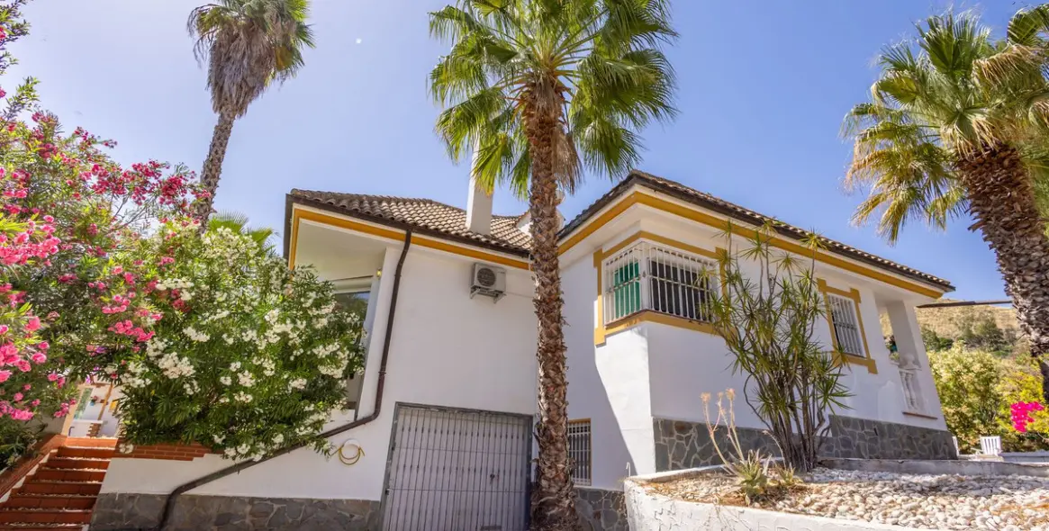 Sale of detached villa in Alhaurín el Grande 8