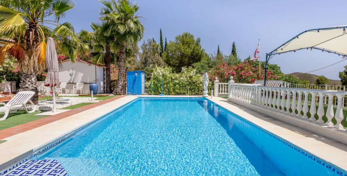 Sale of detached villa in Alhaurín el Grande 12