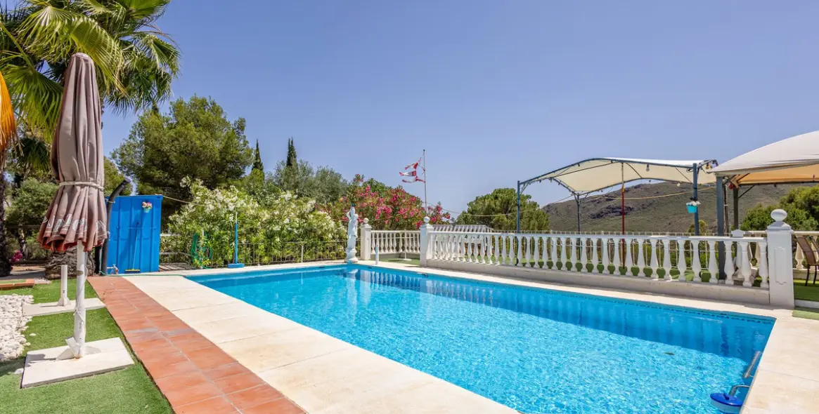 Sale of detached villa in Alhaurín el Grande 13