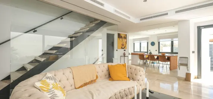 Sale of townhouse in Torreblanca 2