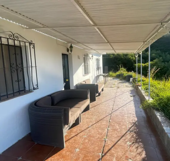 Venta de finca - cortijo en Guadalmansa