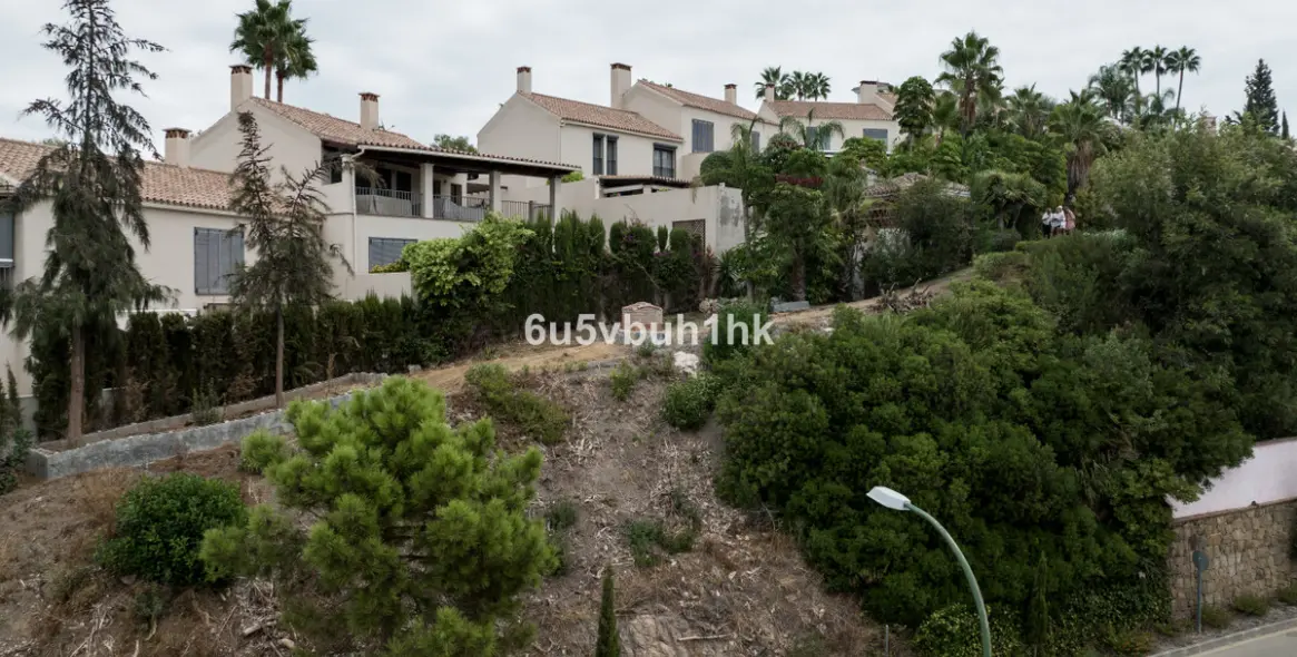 Sale of residential plot in Puerto del Almendro 10