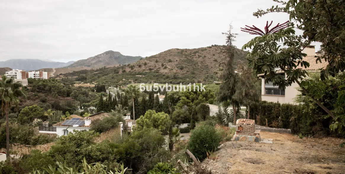 Sale of residential plot in Puerto del Almendro 14