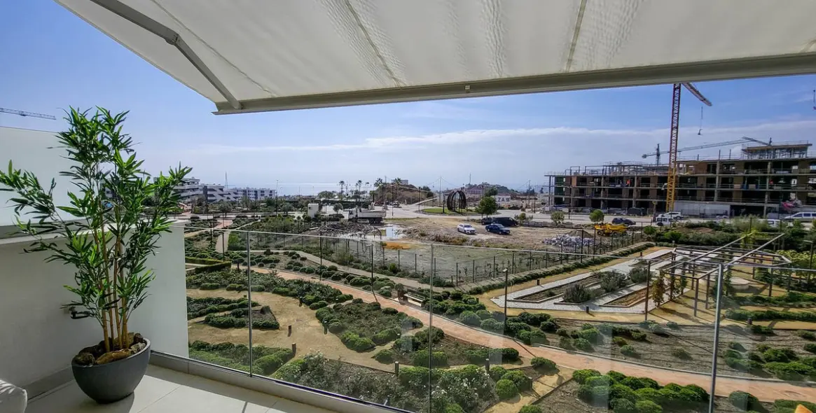 Venta de apartamento en planta media en Fuengirola 6