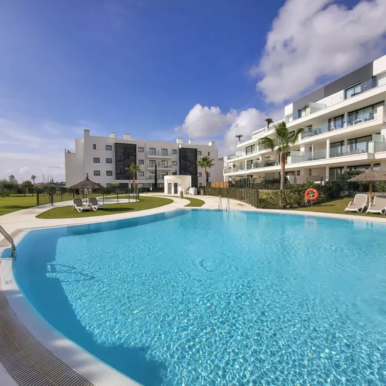 Venta de apartamento en planta media en Fuengirola