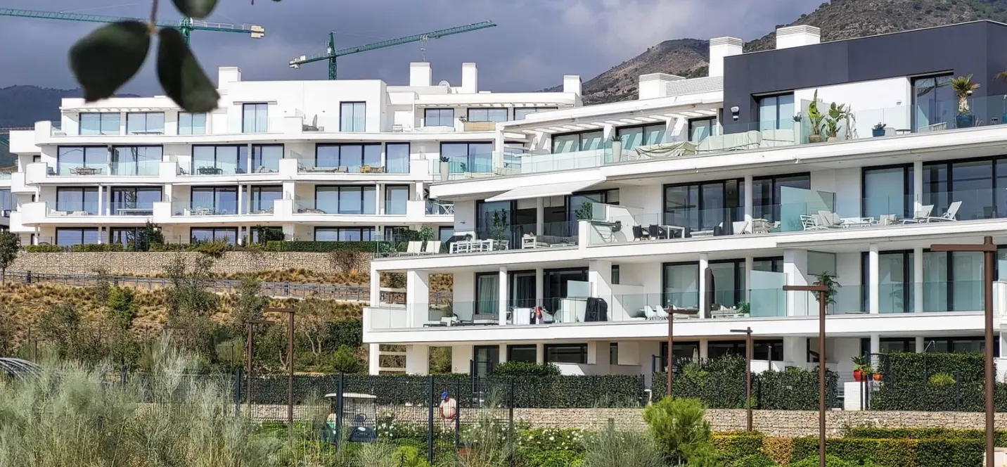 Venta de apartamento en planta media en Fuengirola 3