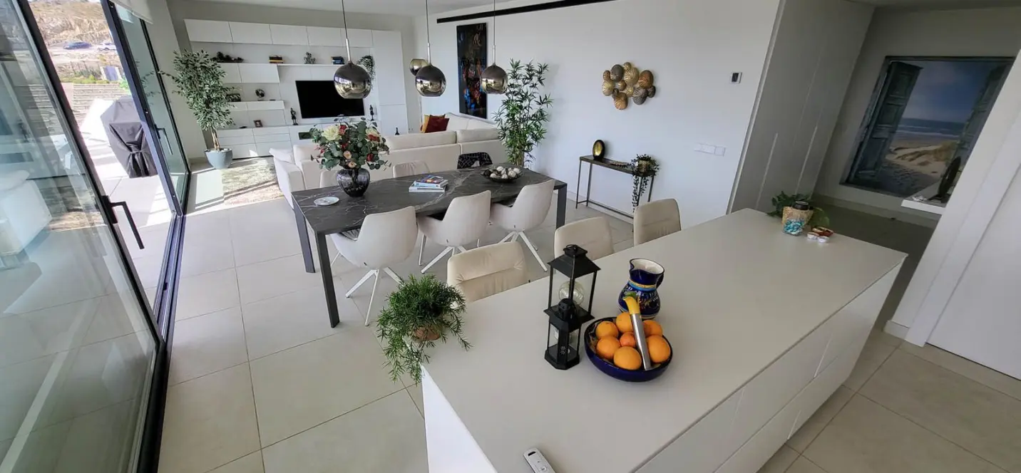 Venta de apartamento en planta media en Fuengirola 4