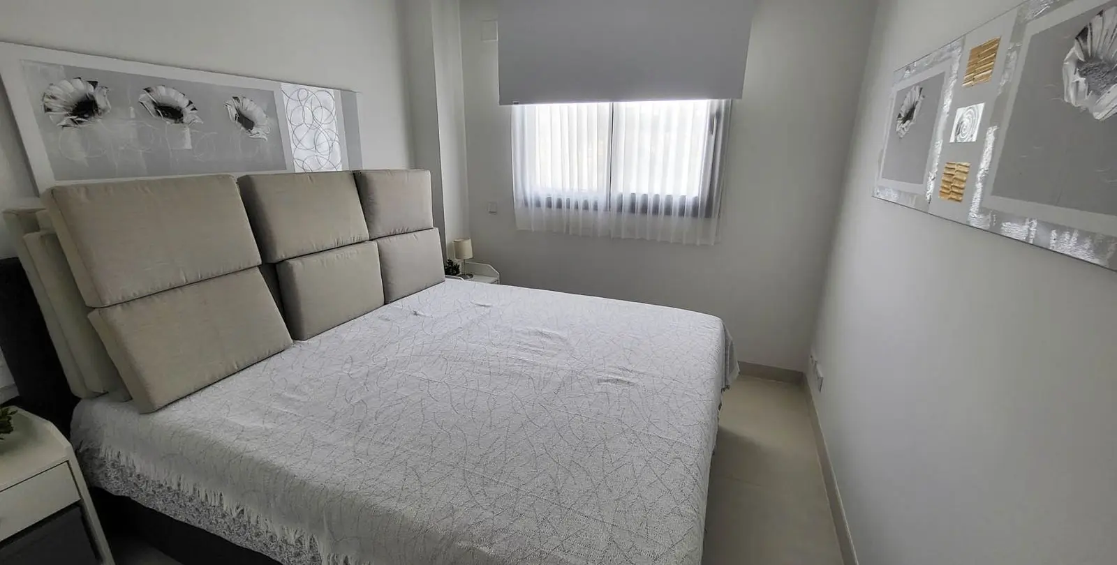 Sale of middle floor apartment in Fuengirola 16