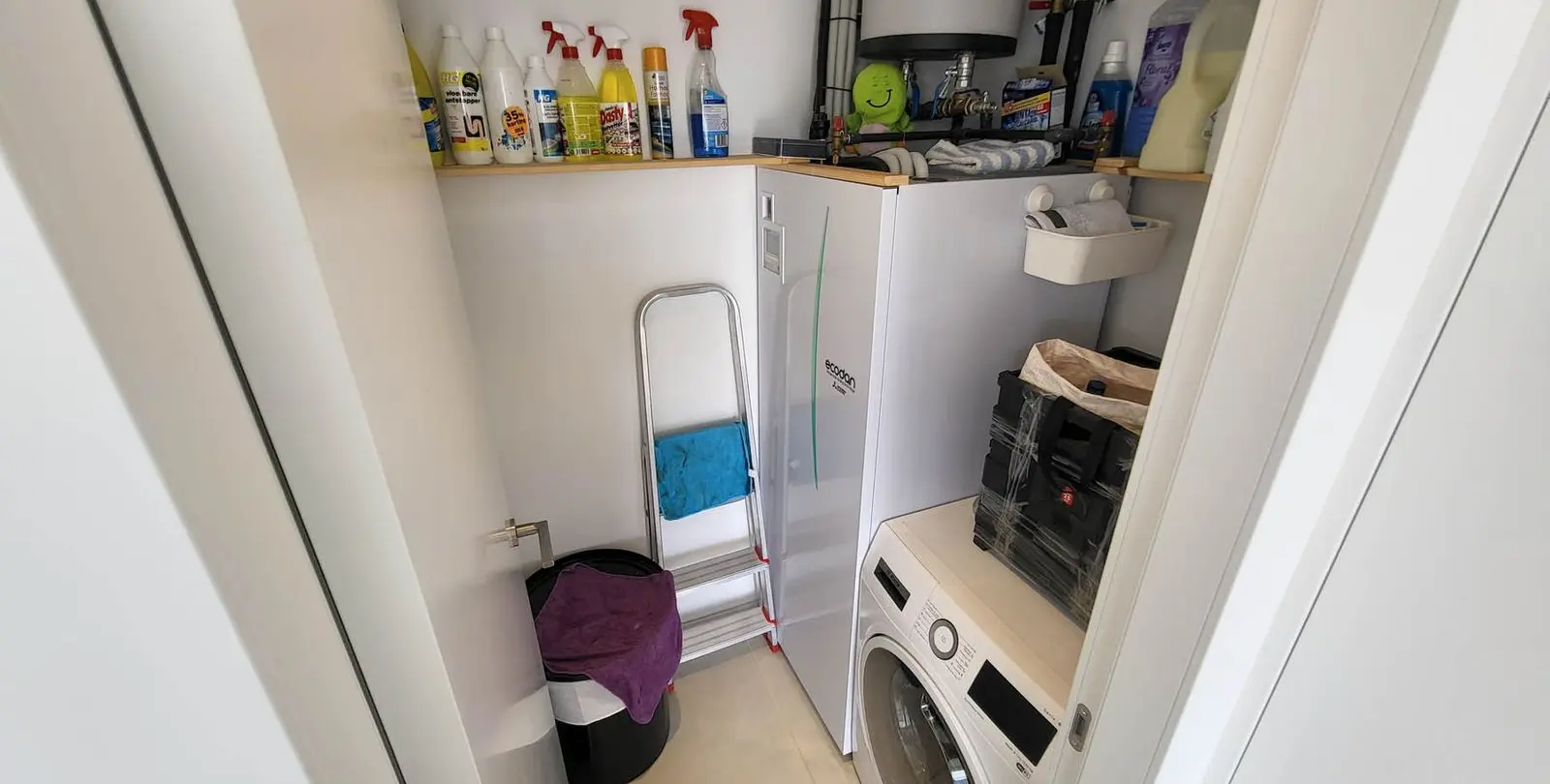 Sale of middle floor apartment in Fuengirola 18
