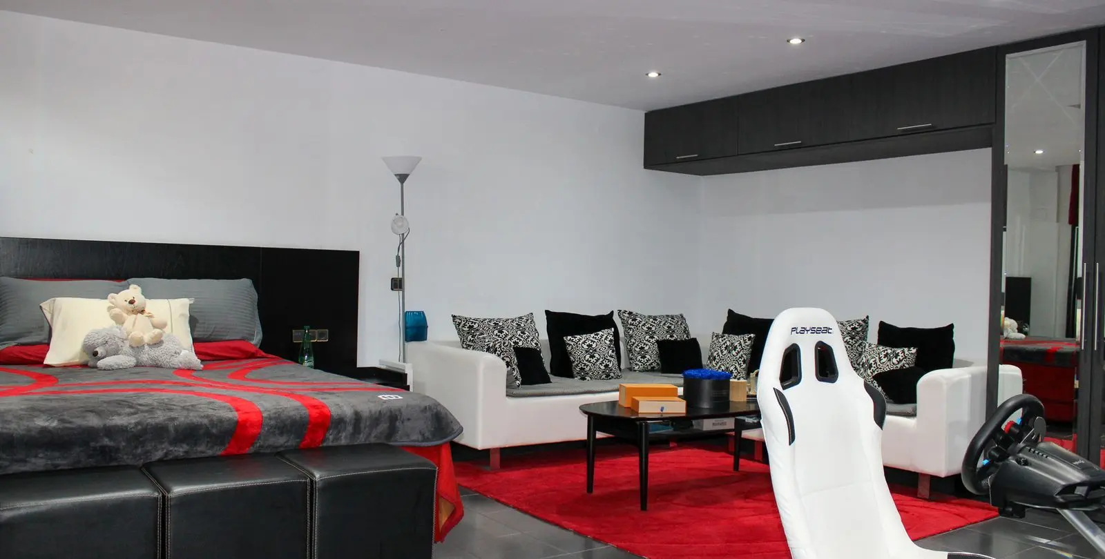 Продажа  отдельно стоящей виллы в Nerja 43