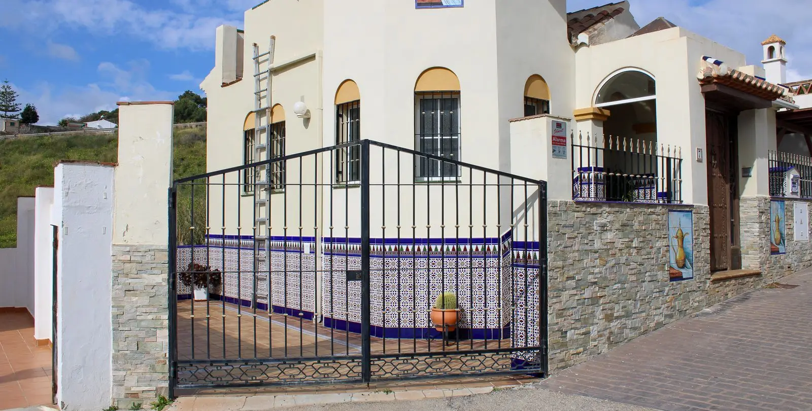 Продажа  отдельно стоящей виллы в Nerja 50