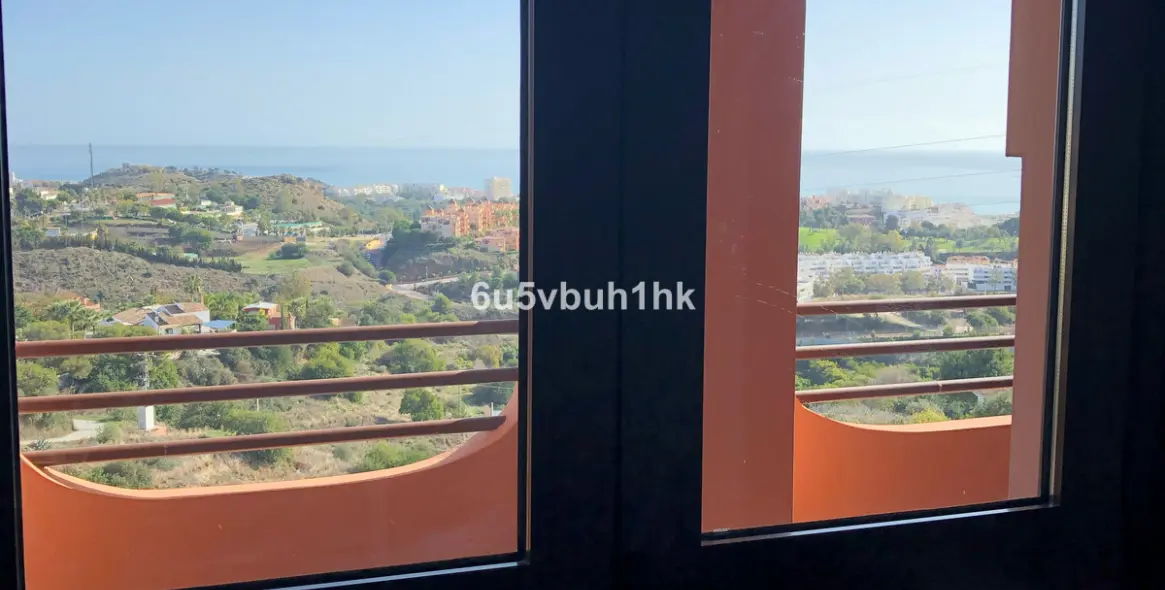 Продажа  отдельно стоящей виллы в Benalmadena Pueblo 23