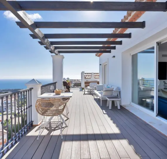 Venta de ático en Calahonda