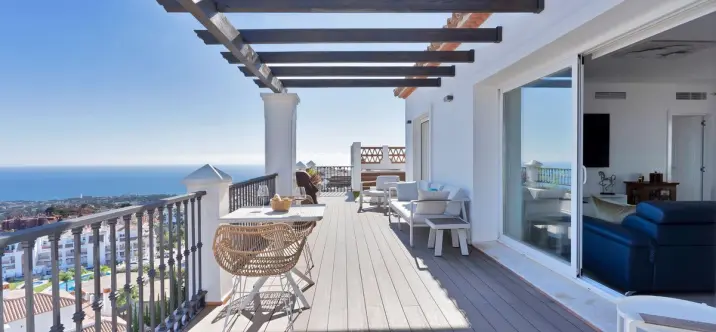 Venta de ático en Calahonda 1