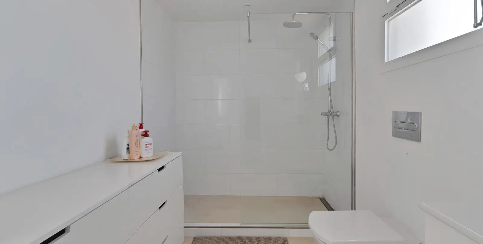 Sale of penthouse in Calahonda 22