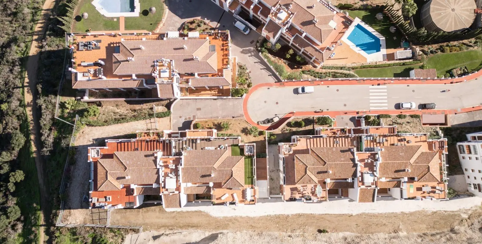 Sale of penthouse in Calahonda 53